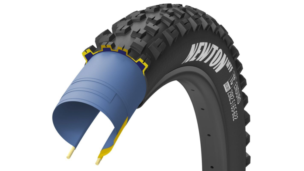 Goodyear Newton Black Enduro